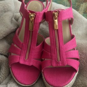 MK Wedges